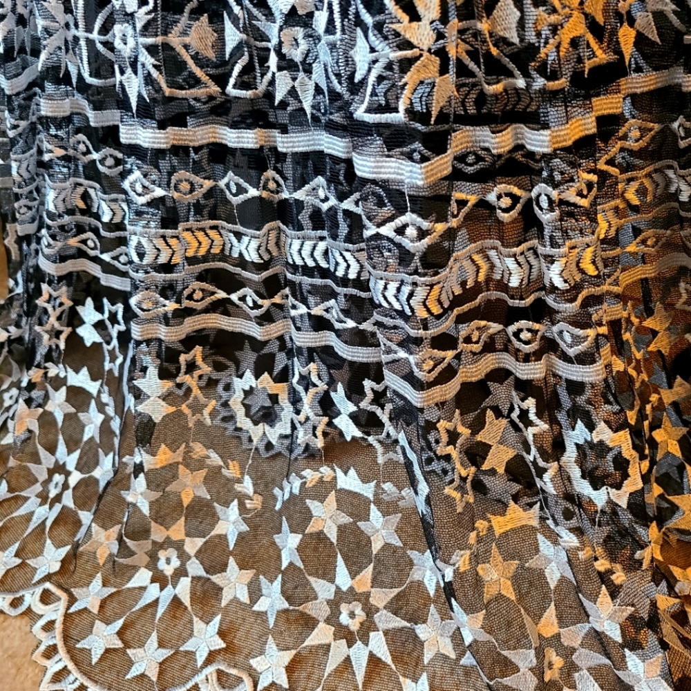 JEN'S PIRATE BOOTY...STUNNING DRESS - Picture 8 of 10